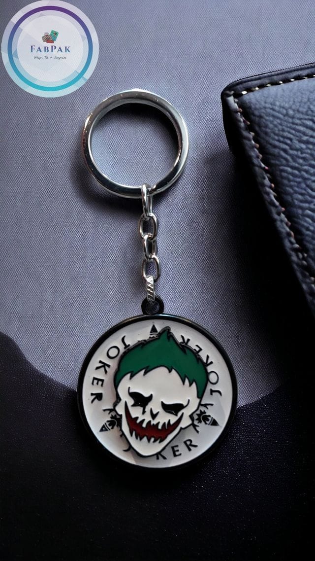 FABPAK Rotating Metal Smiling Joker Keychain
