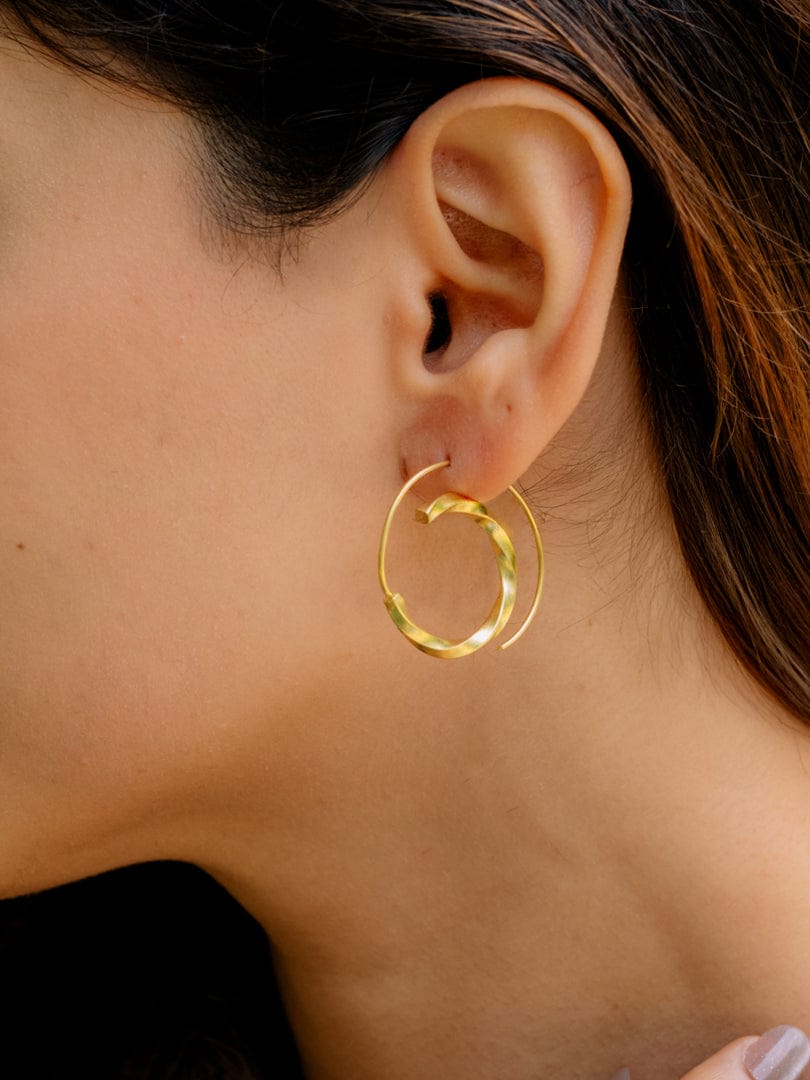 Comet Twirl Brass Earring (Anti Tarnish)