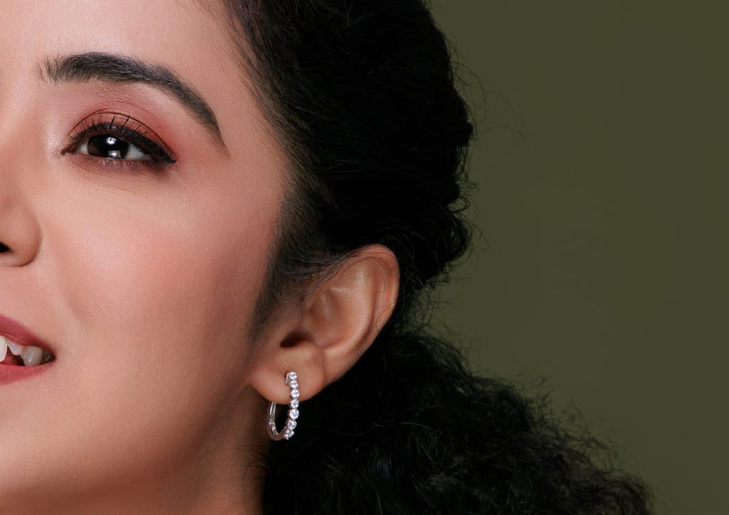 7 Stone Classic Hoop Earrings