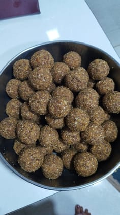 Aaswad Caterers Methi Ladoo (1Kg) | Handcrafted Fenugreek Health Balls | Postnatal and Joint Care
