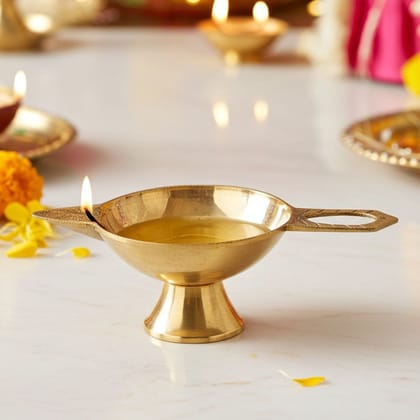 Brass Table Decor Oil Lamp Deepak No. 4  - Large Brass Deepak for Aarti Purpose, Height : 1.7 Inch (FMAS626 E)