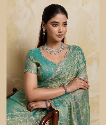 TTH Jimmy Choo Embroidered Regular Saree With Unstitched Blouse Piece ( Green )