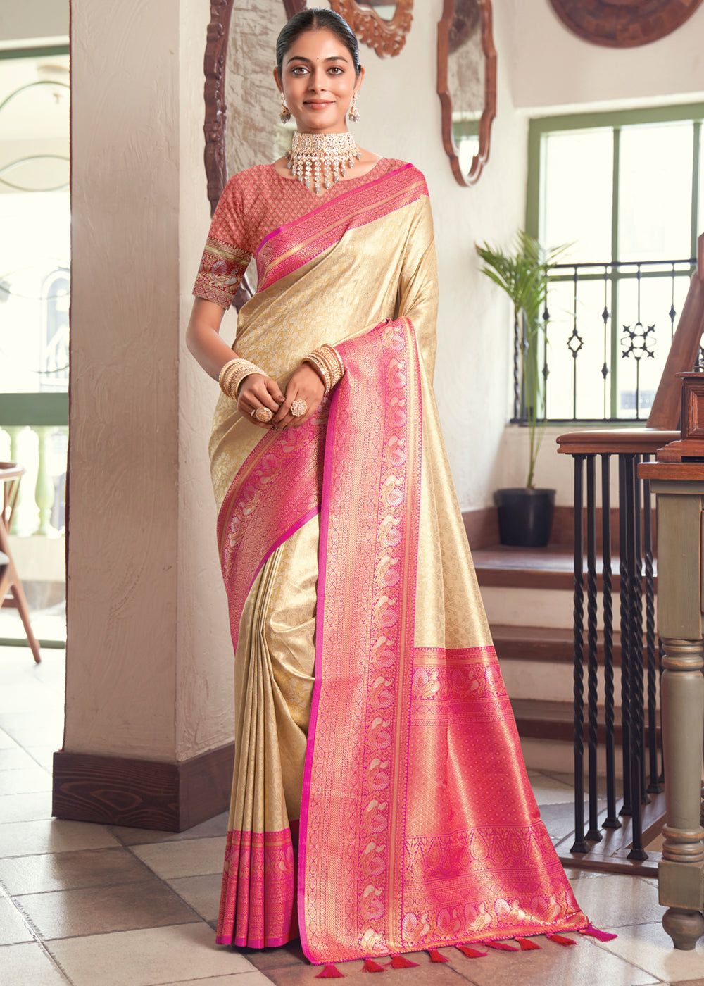 Beige And Pink Woven Kanjivaram Silk Saree