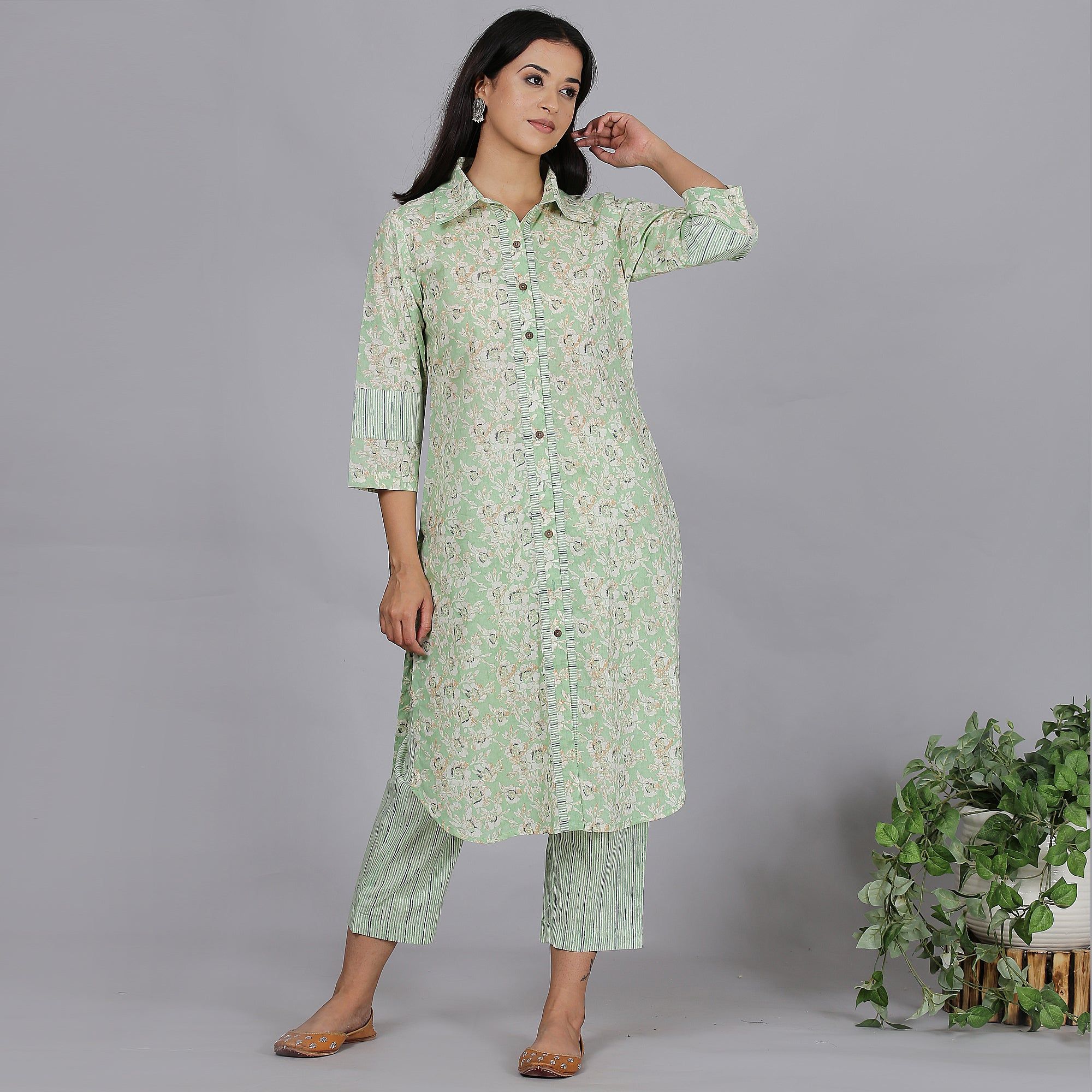 Green printed full placket cotton kurta set-XS