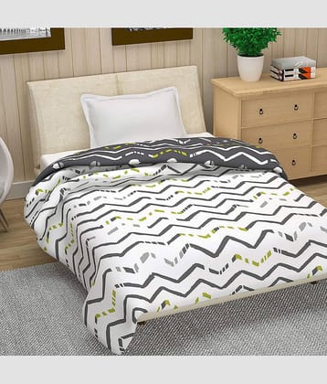 DIVINE CASA Single Polyester Gray Geometrical Dohar