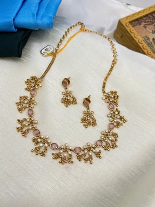Victorian Necklace Set 058