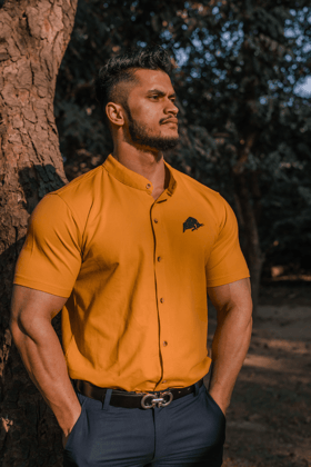 WILD VERVE SLIM STRETCH MUSTARD GRANDAD COLLAR SHIRT-SHORT SLEEVE / S