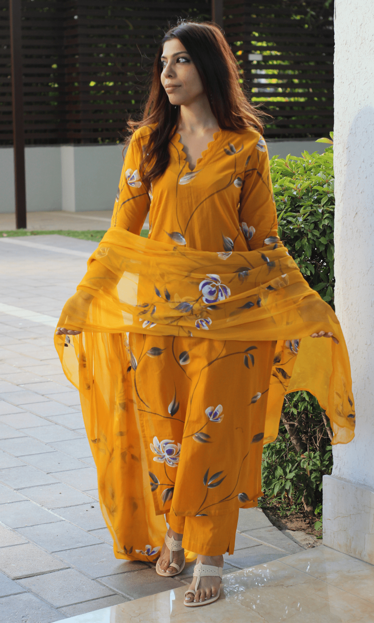 Cotton Mango Handbrush Painted Suit with Chiffon Handpainted Dupatta-XXS