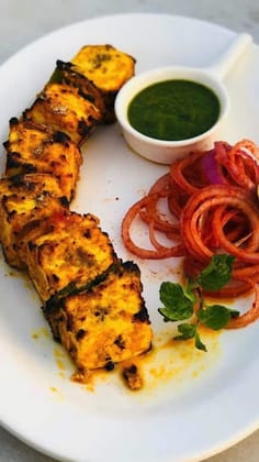 Paneer Lasooni Tikka