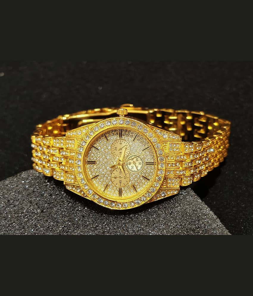 Renaissance Traders Gold Metal Analog Womens Watch