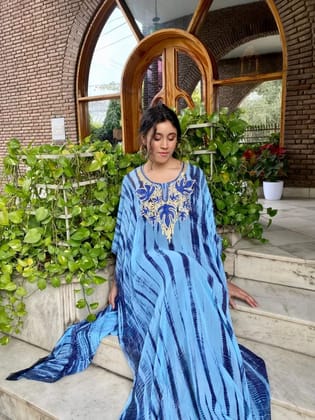 Tie-dye blue kaftan