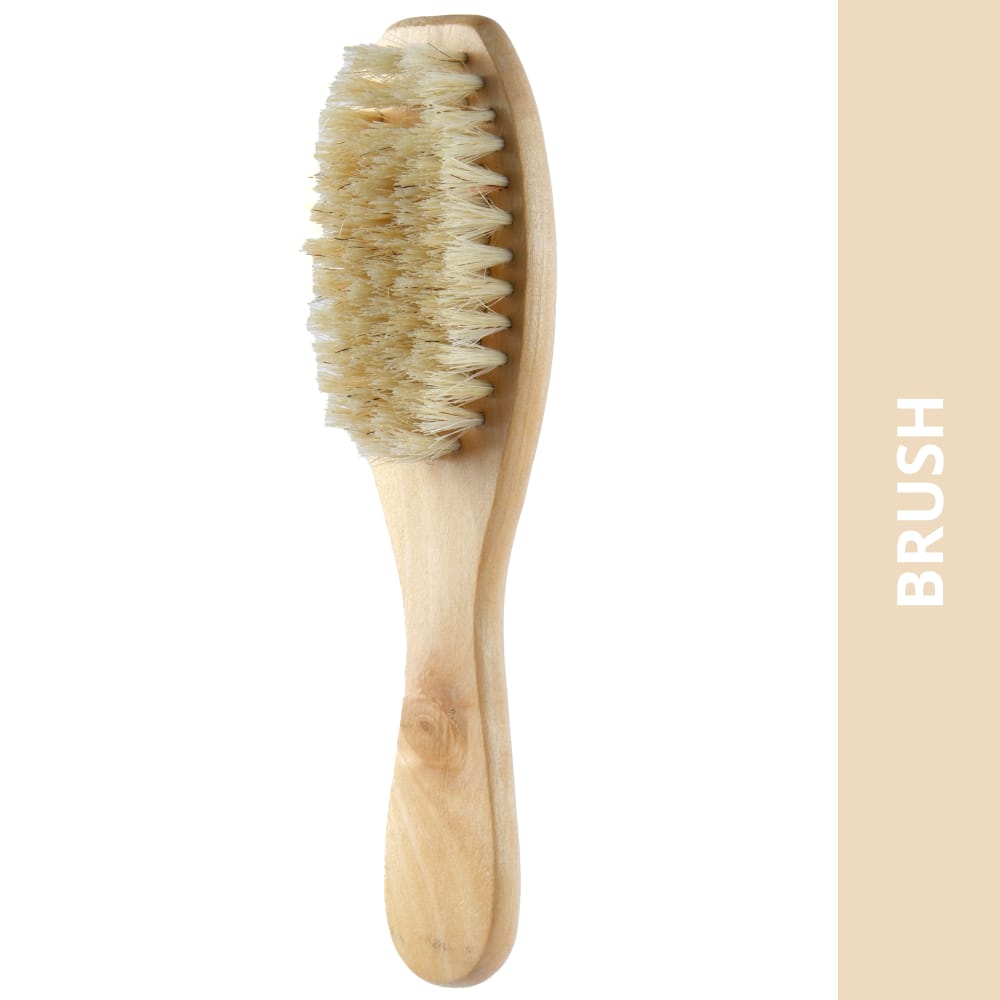 Trixie Natural Bristles Brush for Dogs and Cats (Natural Wood) Trixie Natural Bristles Brush for Dogs and Cats (Natural Wood) - 18x5cm