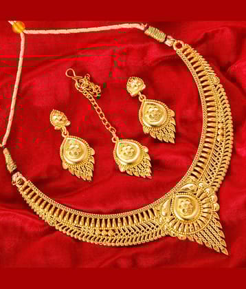 Lily Gold Brass Necklace Set ( Pack of 1 )