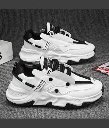 Akiko WAVESTRIDE Black Men's Sneakers