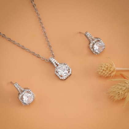 Zircon Leora Necklace Set