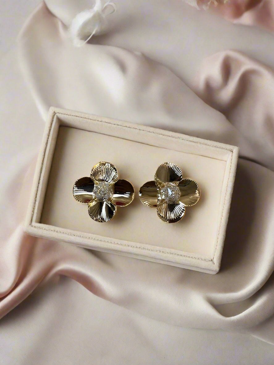 Aria Studs Earrings