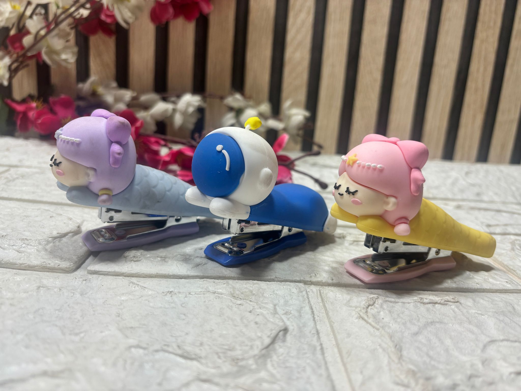 Spot Hunt Cartoon Animal Mini Desktop Stapler