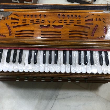Regular Standard Harmonium