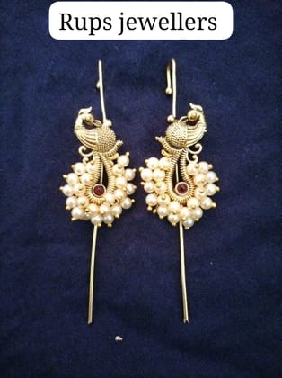 Earcuff.,