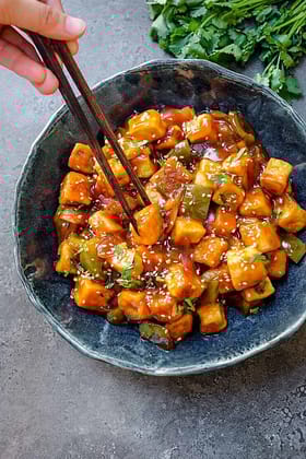 Veg thai spicy basil paneer