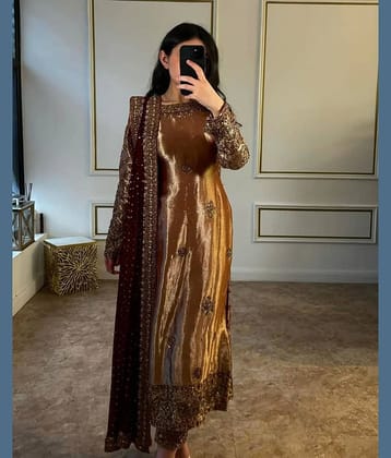 piludi Women Silk Embroidered Straight Kurti With Pants ( Bronze )