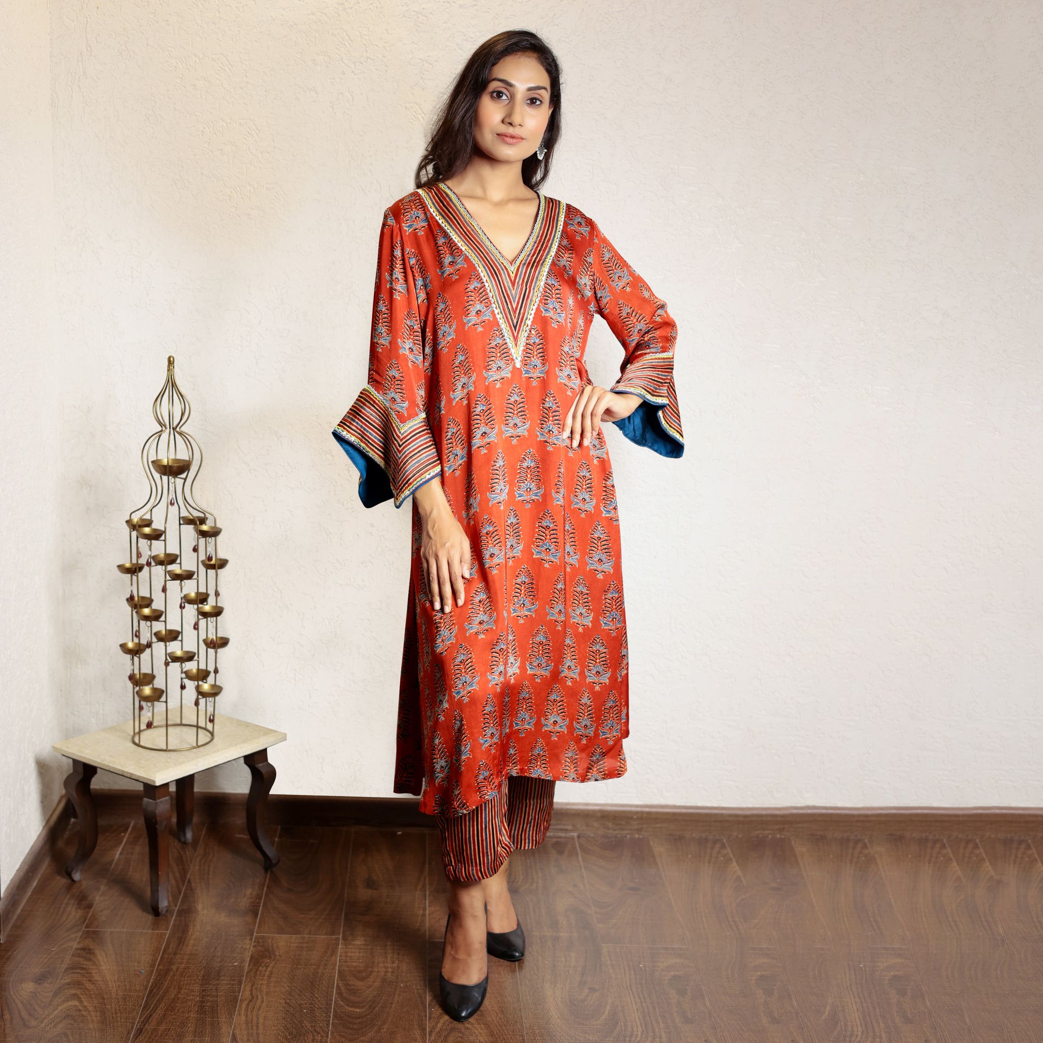 Red ajrakh printed modal silk kurta with exaggerated sleeves-XS