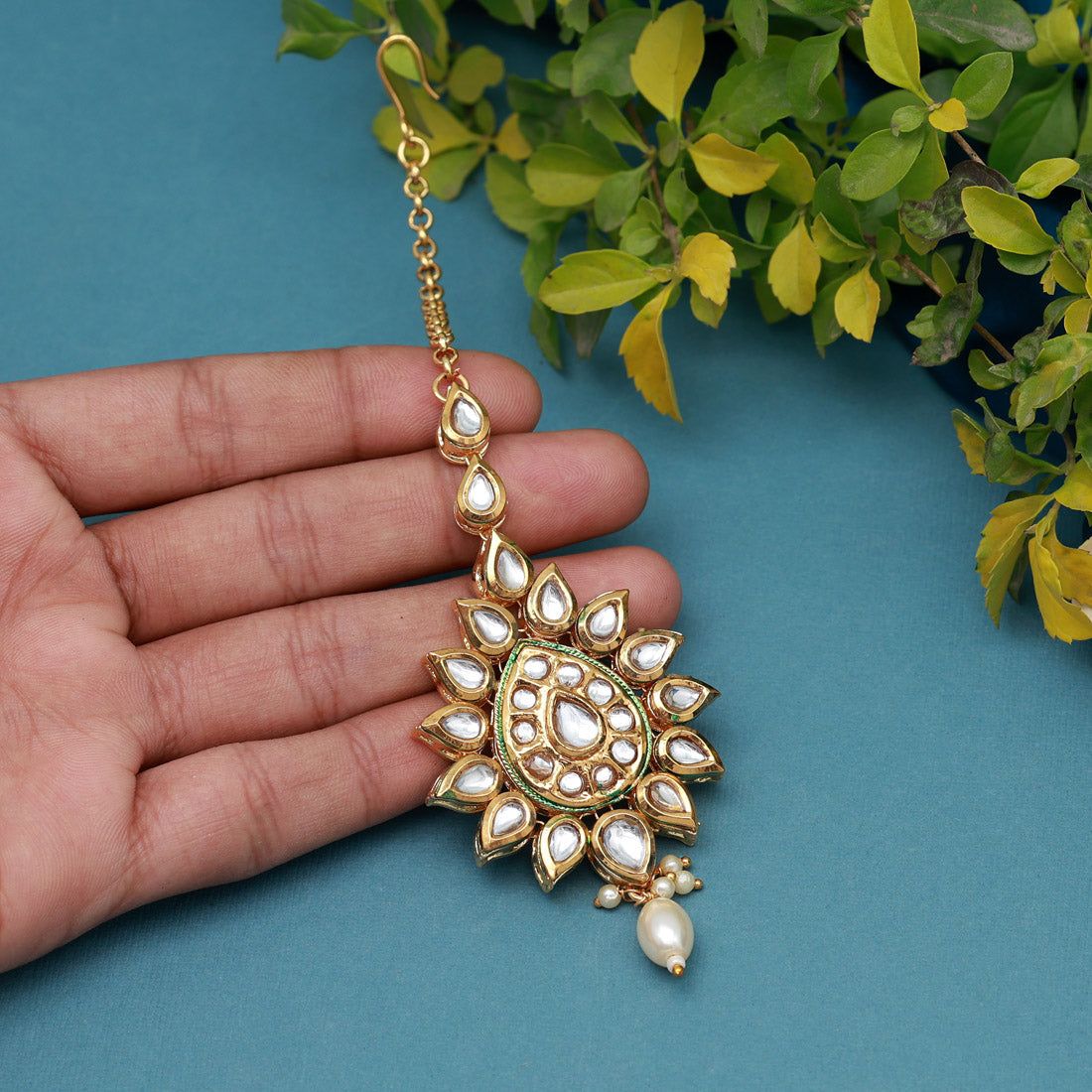 White Color Meena Work Kundan Maang Tikka (MTK561WHT)-Length: 16.00 CM x Width: 3.50 CM / White / Brass With Good Quality Gold Plated