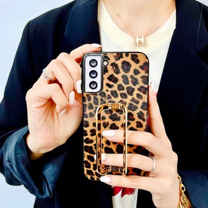 Classy Leopard Style Gold Buckle Holder Case-Samsung Galaxy S24 Plus