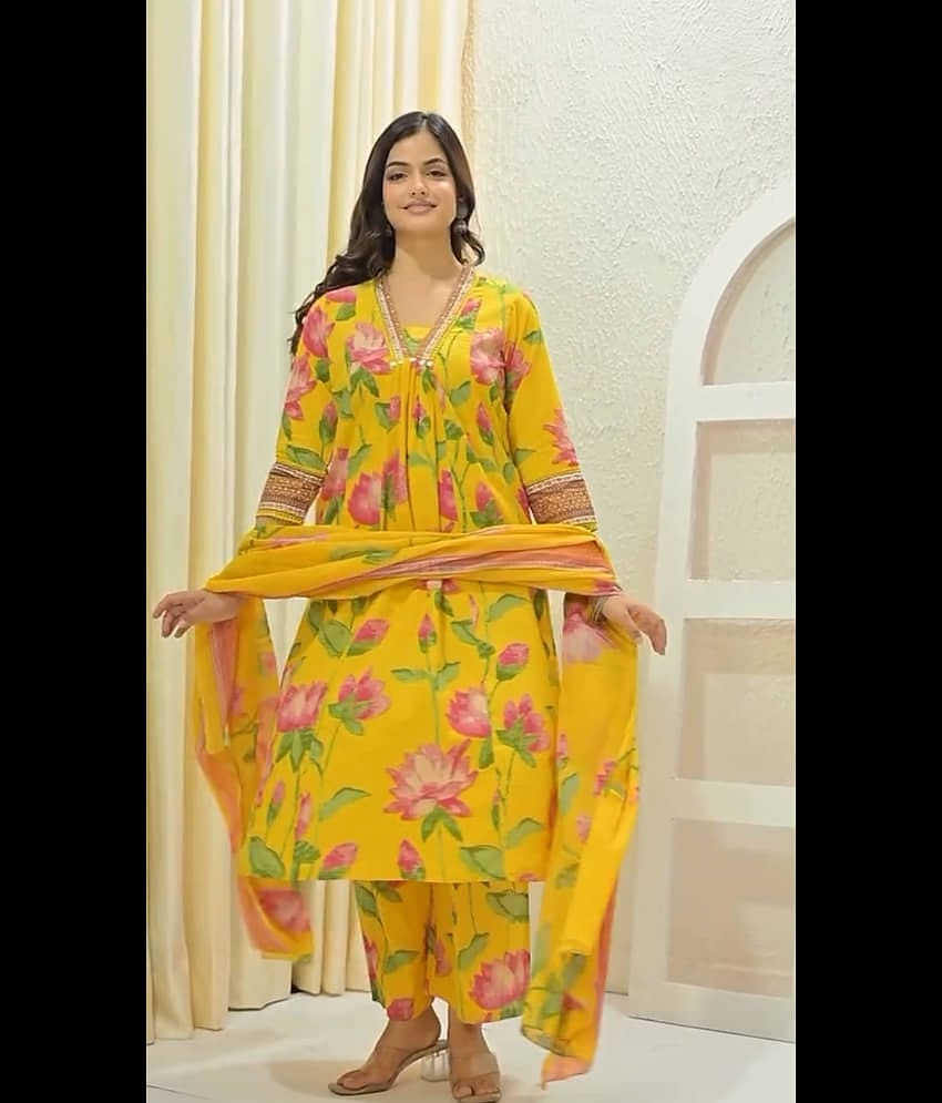 Heavenly Attire Women Cotton Printed Anarkali Kurti With Pants ( Yellow )
