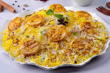Lucknowi Egg Biryani Serves 4