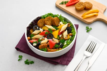Falafel Ranch Salad