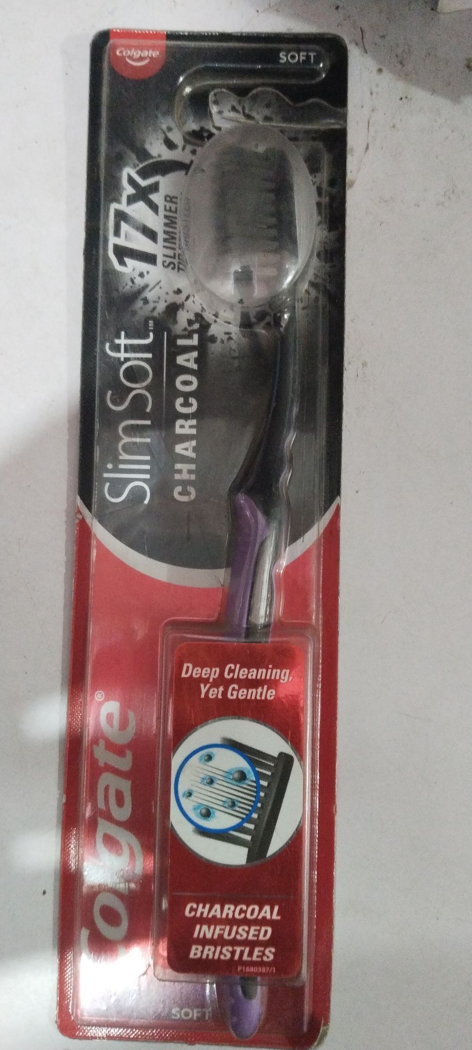Colgate® Colgate Slim soft Charcoal Deep cleaning toothbrush 