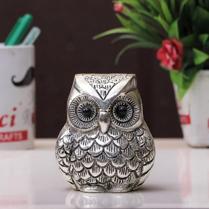 DreamKraft Vintage Metal Owl Showpiece and Paper Weight - Handcrafted Home Decor and Office Idol (Silver) DreamKraft Vintage Metal Owl Showpiece and Paper Weight - Handcrafted Home Decor and Office Idol (Silver)