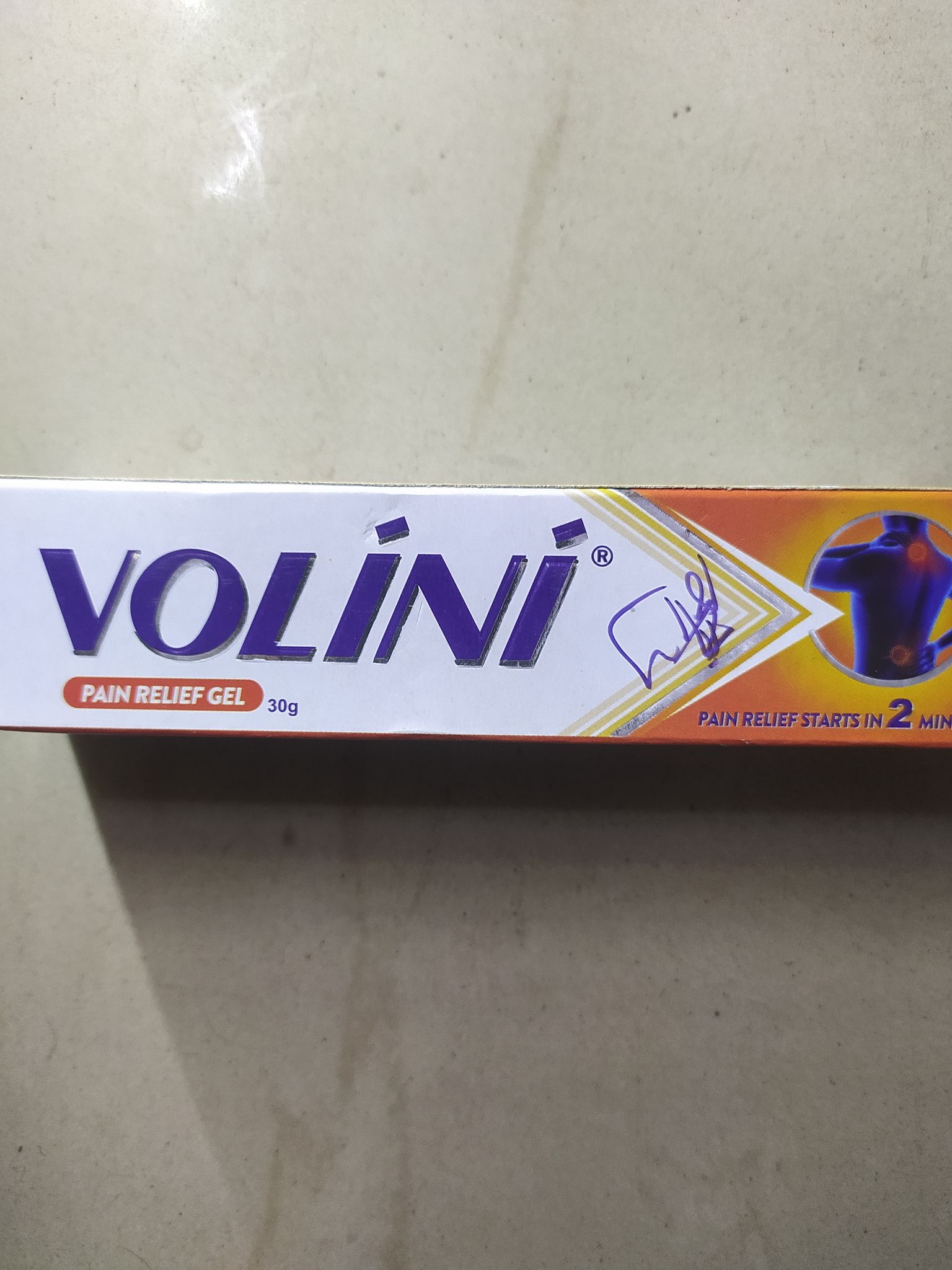 Volini Pain relief gel Pain relief starts in 2 mins 