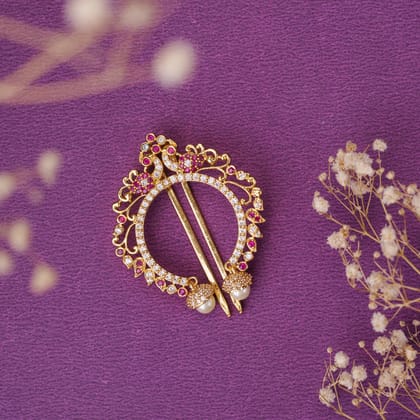Exquisite Artistry Red White Juda Pin-Red-White / Gold Plated / Free Size
