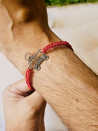 Auspicious Veera Moli Rakhi
