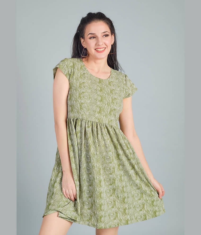 Mantra Fashion Women's Green Printed Knee Length Fit and Flare Dress ( Pack of 1 )
