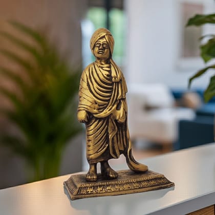 Brass Swami Vivekananda Statue | Inspirational Desk Decor, Height : 8.5 Inch (BSMAS1360 F)