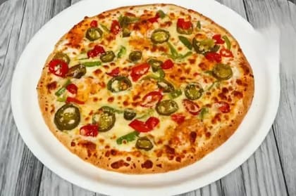 Paneer Lababdar Pizza