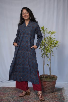 Rivaaj Ethnic Aisha Ajrakh Cotton Kurta (M) | Indigo Blue Handblock Print | Full Sleeves V-Neck with Collar | Traditional Straight Cut