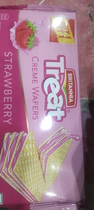 Britannia Treat Creme wafers Strawberry Buy 1 Get 1 