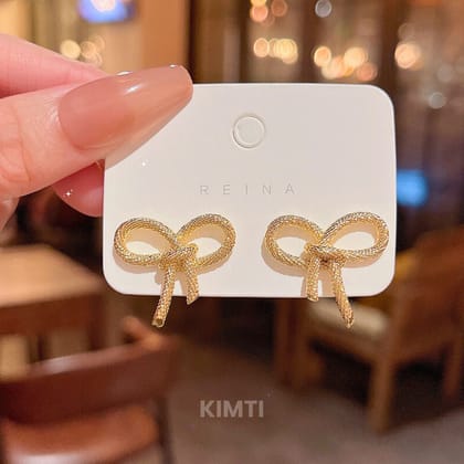 Gold Plated Alloy Blow Knot Stud Earring