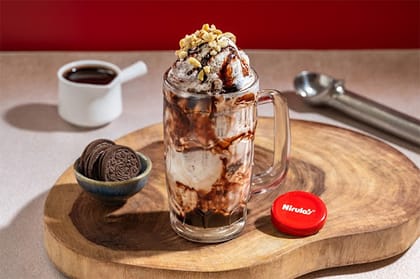 Cookies N Creme Hot Chocolate Fudge