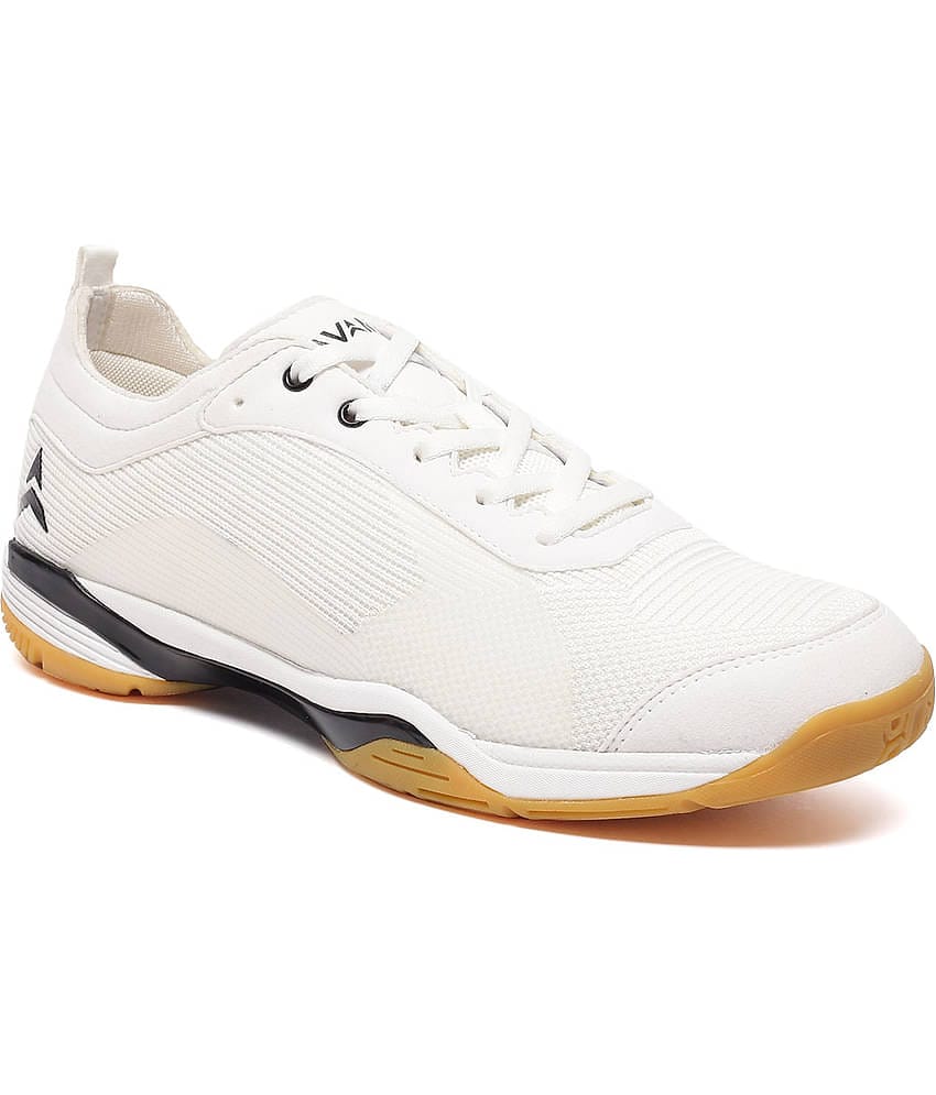 Avant Ace Non-Marking White Male