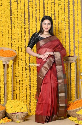 Rajsi~Handloom Ari Checks Cotton Silk Saree with Golden Border in Maroon