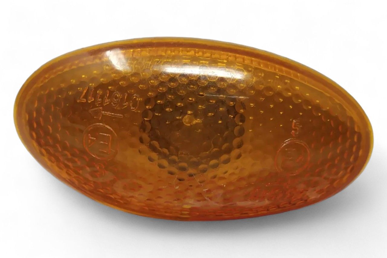 Maruti Suzuki Side Turn Signal Lamp AV306281