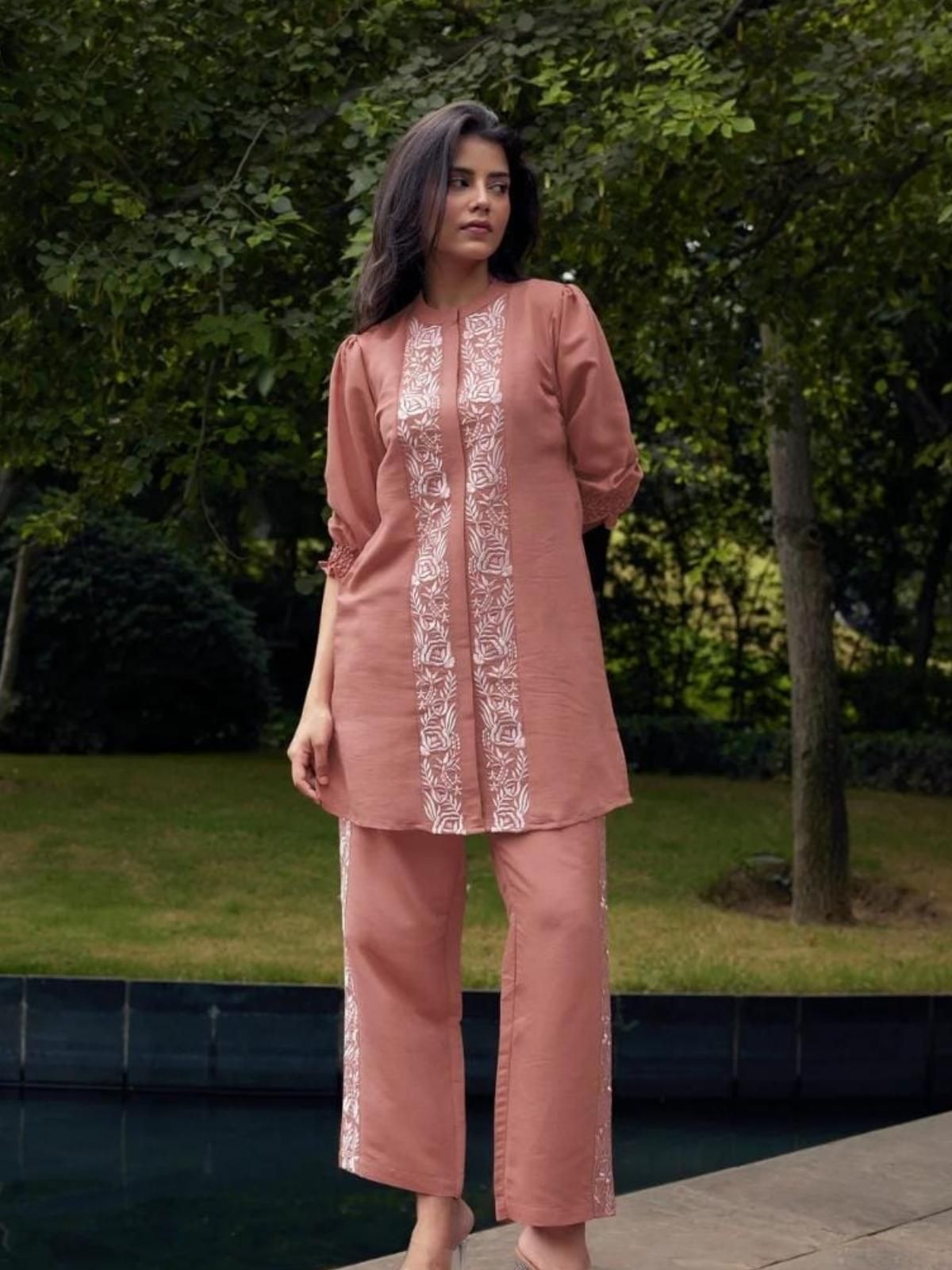 Embroidered Kurta Pants Set-S