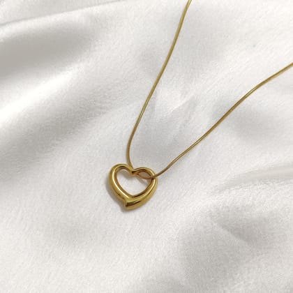 Piper Necklace