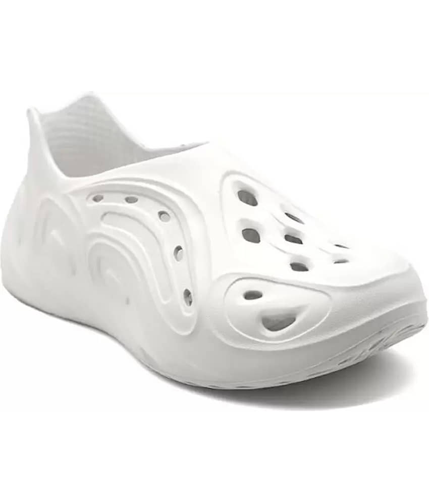 Hotspot - White Men's Clogs