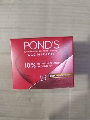 Pond's Age miracle 10% Retinol-collagen 83 complex® Day cream spf15 pa++ Fades spots Boosts radiance Pluhps up skin For a youthful glow 